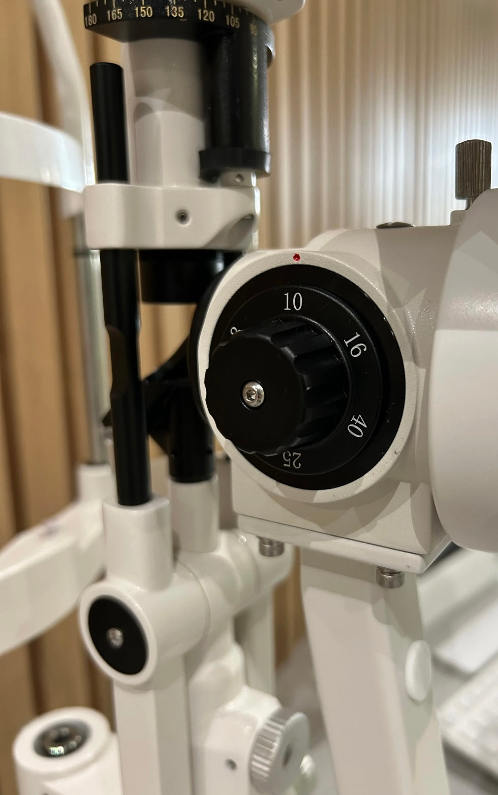 Lampe à fente led 5 grossissements